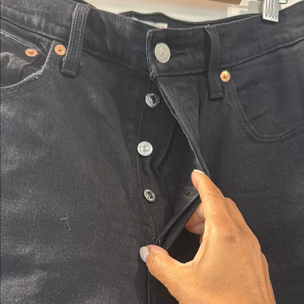 Levi's Black Kick Flare Jeans Raw Hem EUC sz30 - Picture 6 of 7